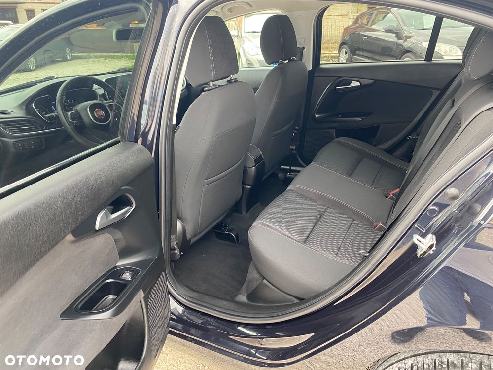 Fiat Tipo 1.6 MultiJet 16v Lounge - 11