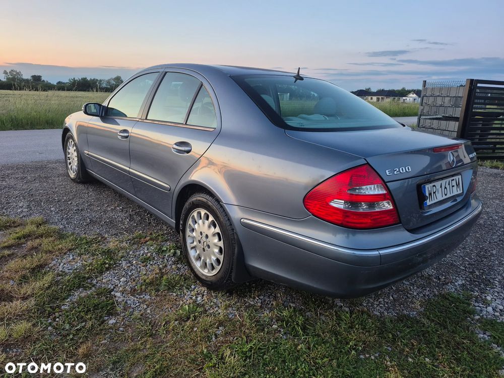 Mercedes-Benz Klasa E 200 Kompressor Elegance Sport Edition - 3