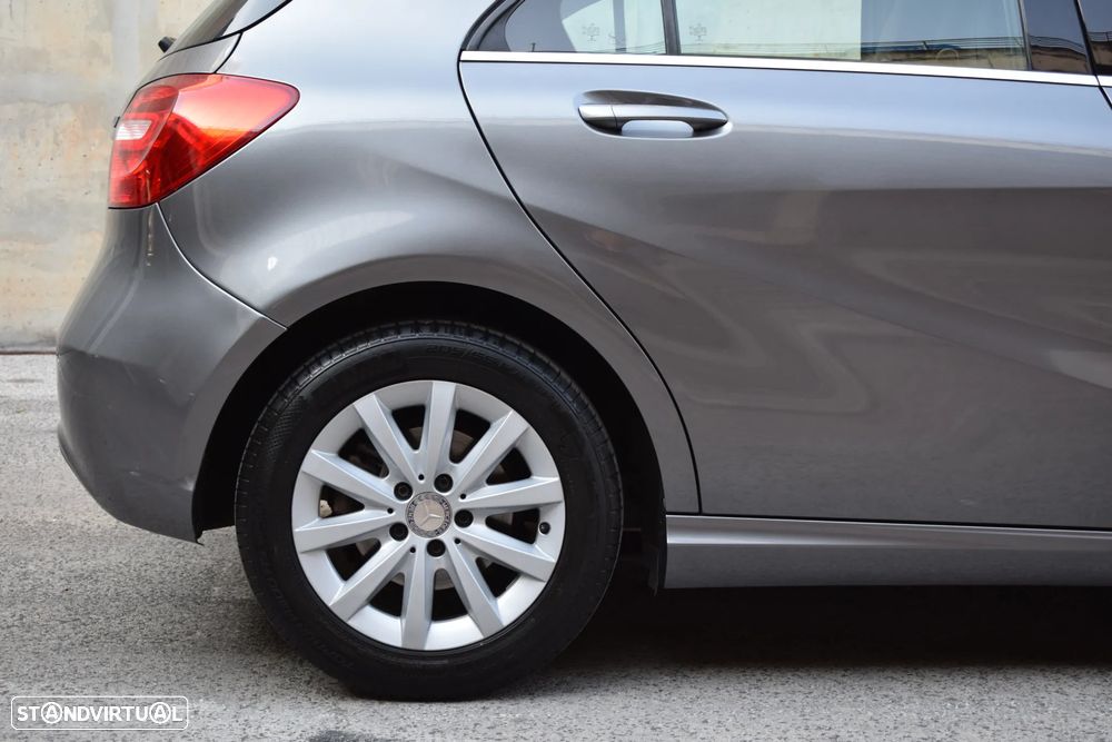 Mercedes-Benz A 180 CDI 7G-DCT Urban - 26