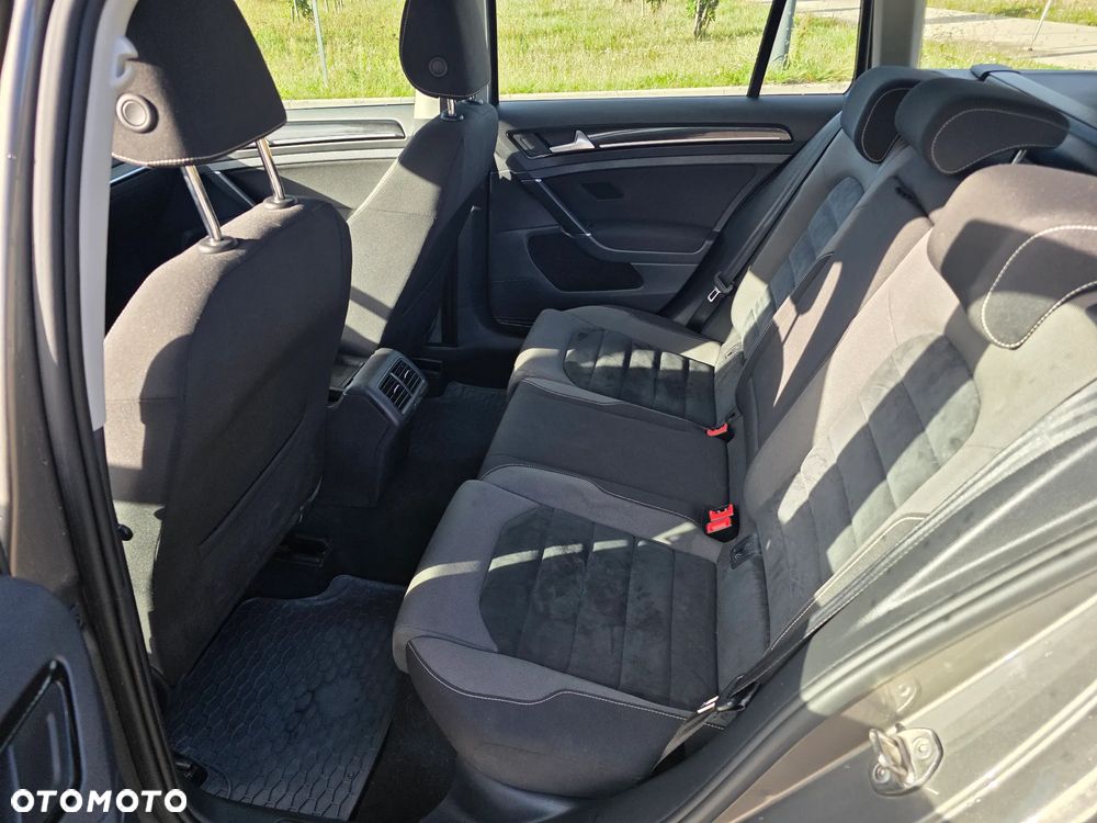 Volkswagen Golf 1.4 TSI BMT Highline - 14