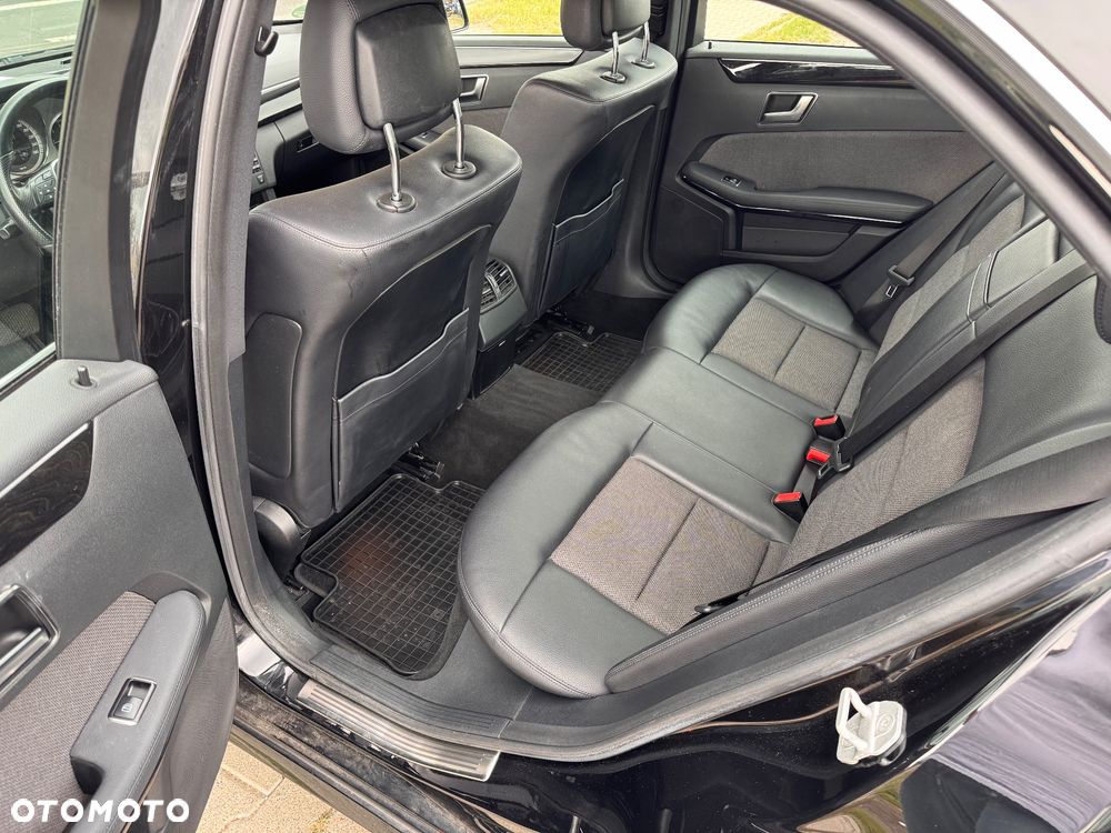Mercedes-Benz Klasa E 200 CDI DPF BlueEFFICIENCY 7G-TRONIC Avantgarde - 10