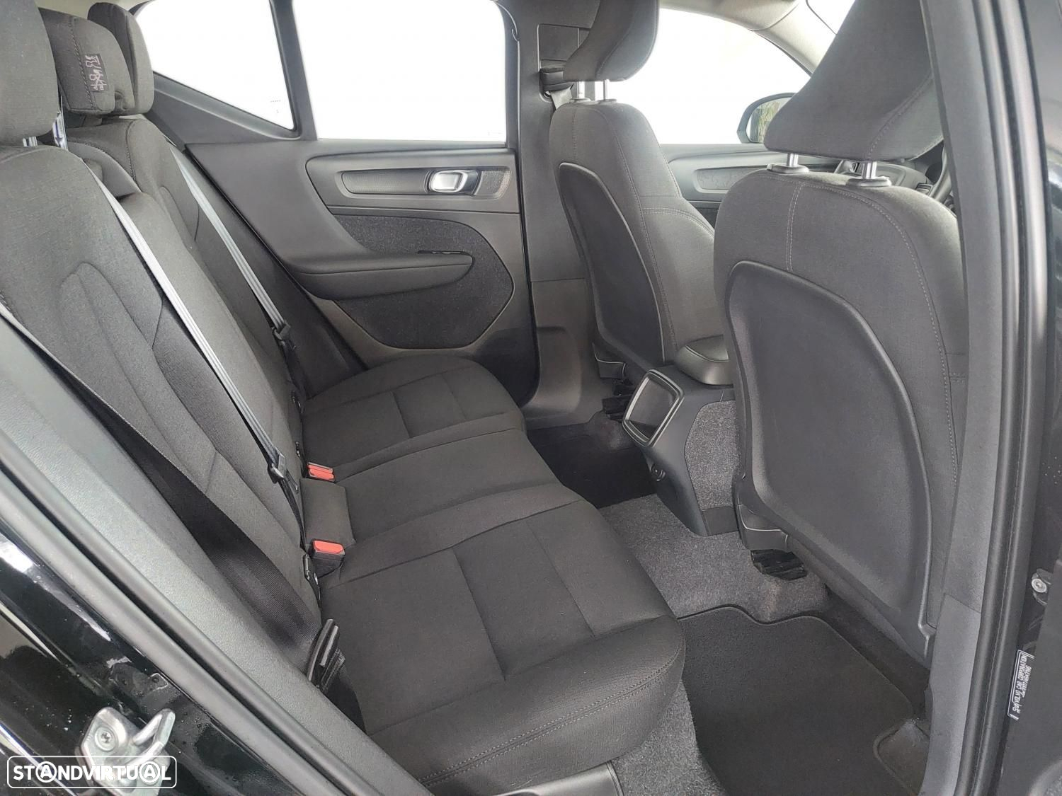 Volvo XC 40 1.5 T2 Momentum - 40
