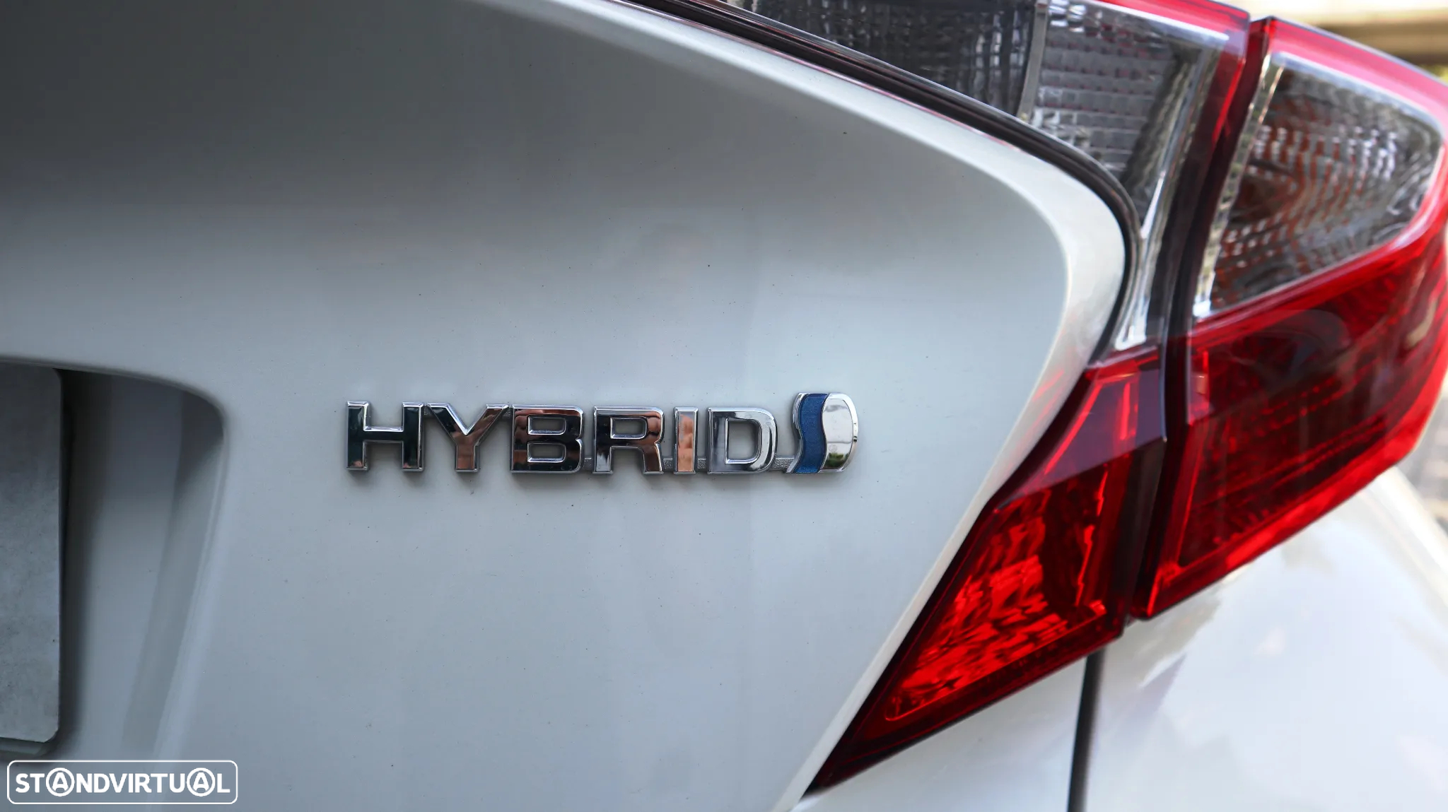 Toyota C-HR 1.8 HSD Exclusive+P.Luxury - 24