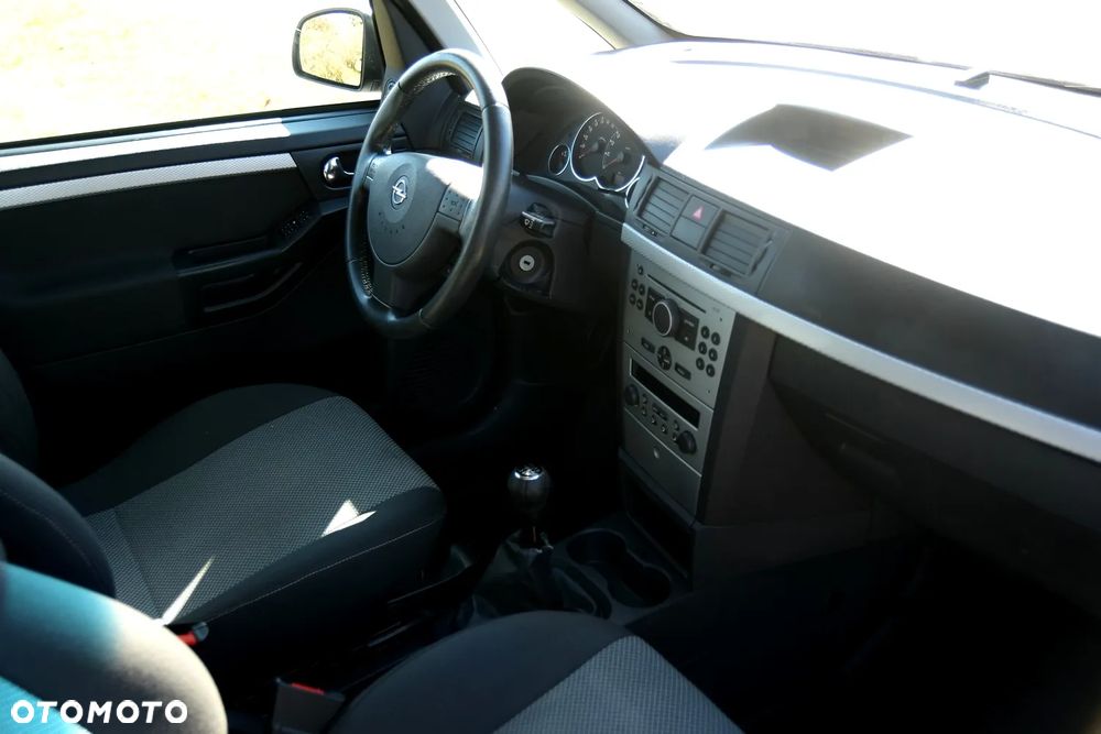 Opel Meriva - 17