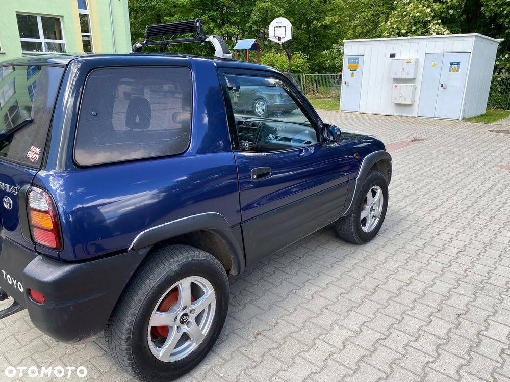 Toyota RAV4 2.0 - 1