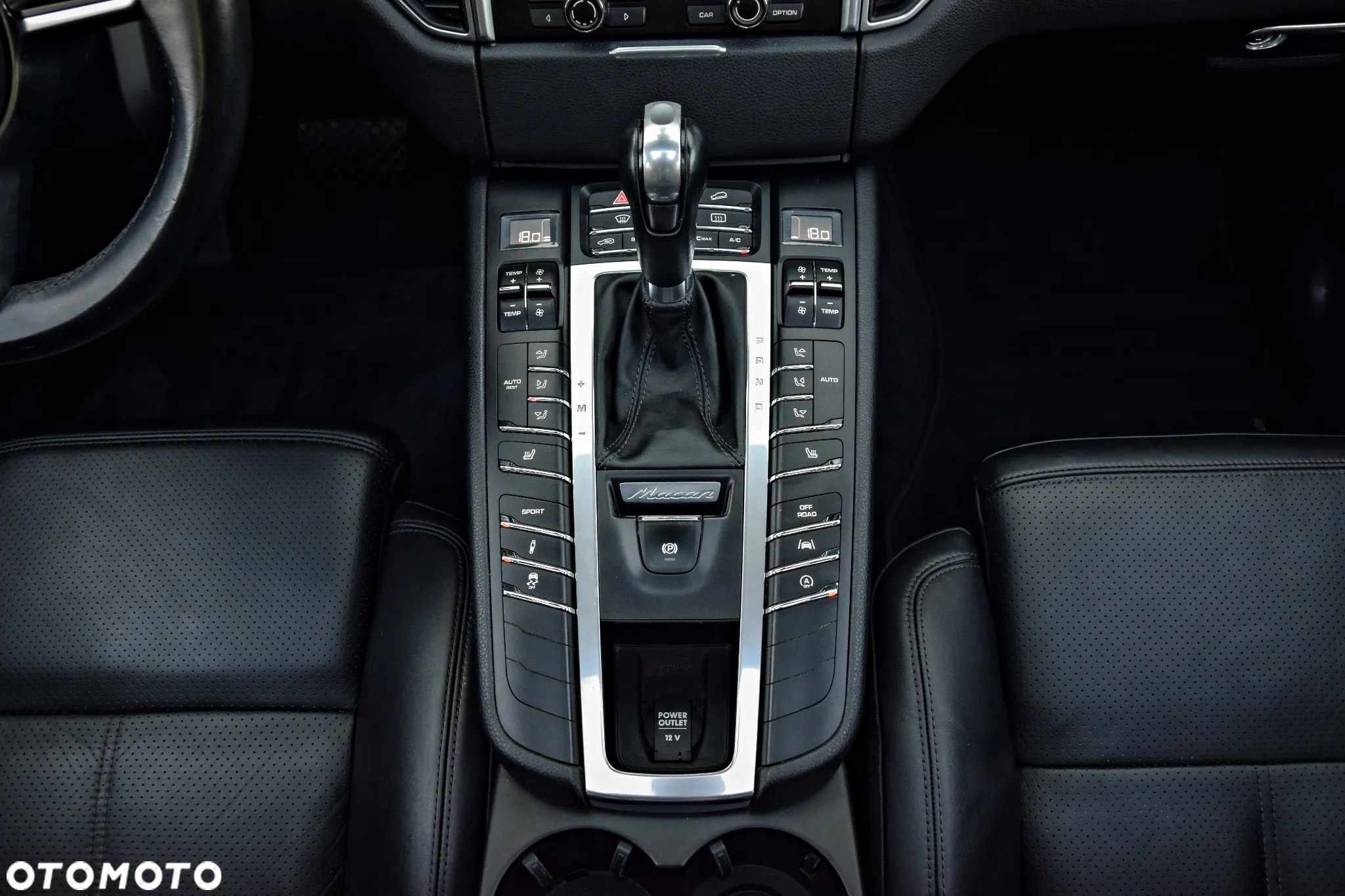 Porsche Macan S - 31