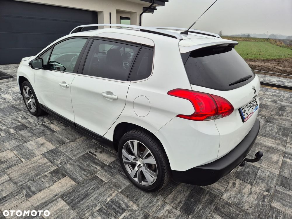 Peugeot 2008 1.6 BlueHDi Allure - 4