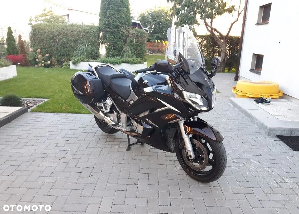 Yamaha FJR - 2