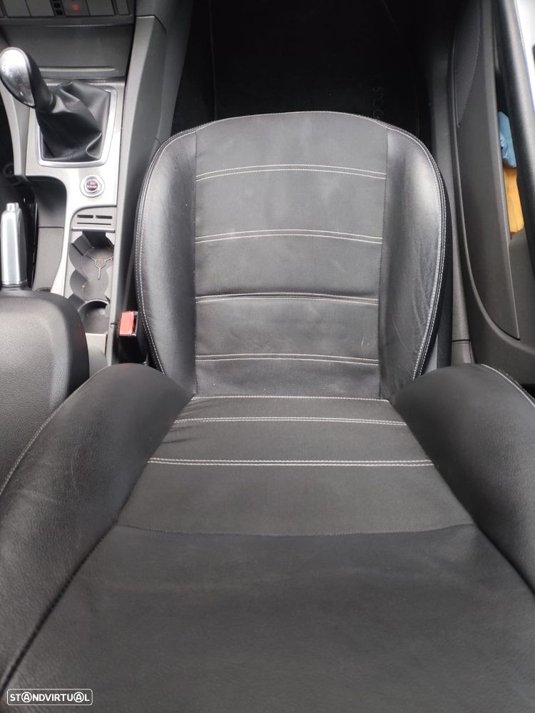 Ford Focus SW 1.6 TDCi Titanium - 13