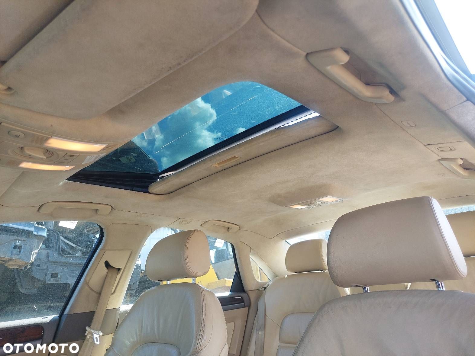 PODSUFITKA AUDI A8 D3 ZAMSZ ALCANTARA - 1