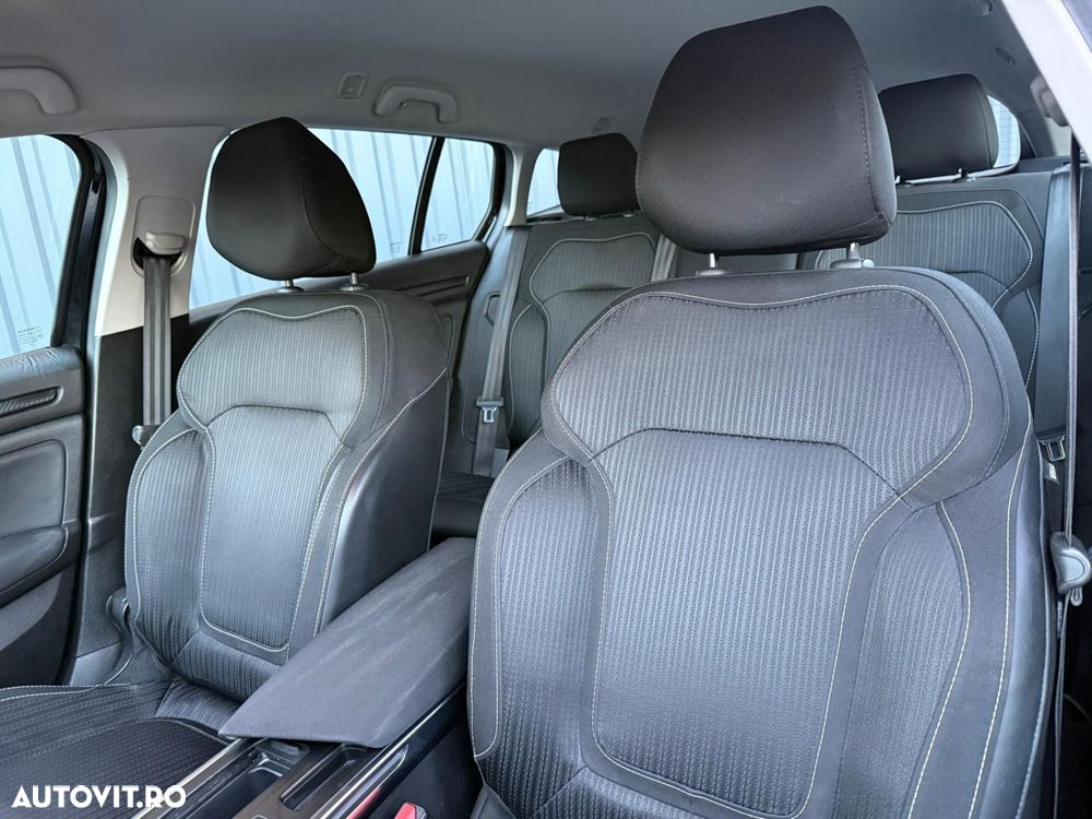 Renault Megane 1.5 dCI EDC Intens - 9
