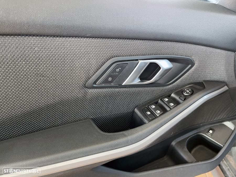 BMW 330 e Corporate Edition Auto - 32
