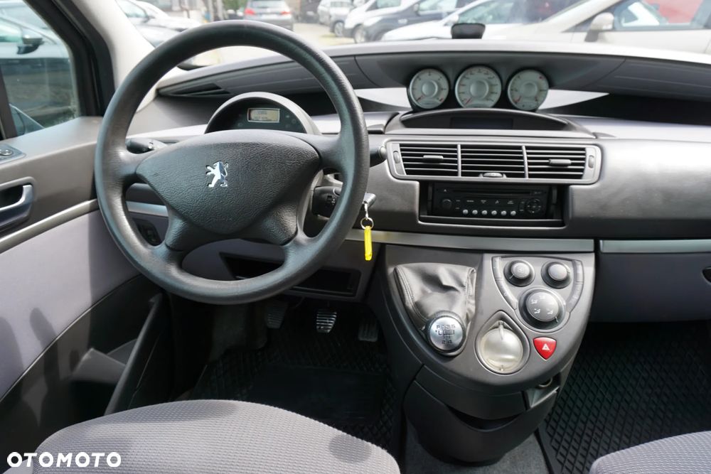 Peugeot 807 2.0 HDi Trendy - 13
