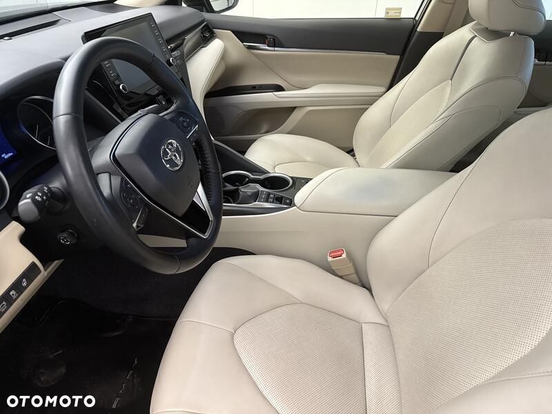 Toyota Camry 2.5 Hybrid Comfort CVT - 12