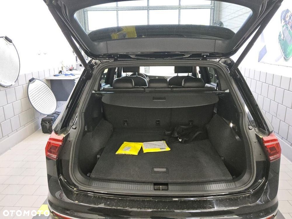 Volkswagen Tiguan Allspace 2.0 TDI 4Mot R-Line DSG - 12