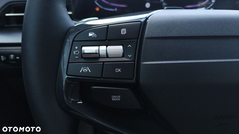 Kia XCeed - 18