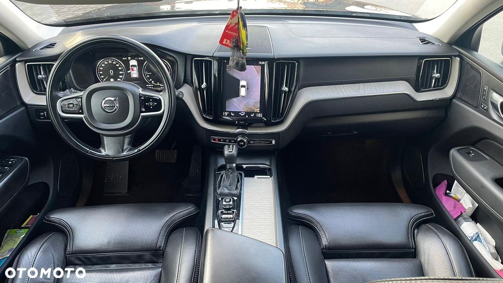 Volvo XC 60 ver-d4-scr-awd-inscription - 8