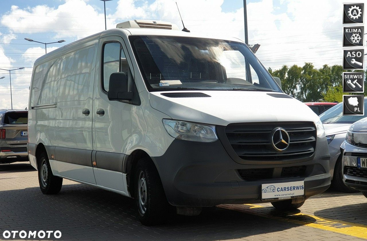 Mercedes-Benz Sprinter - 1