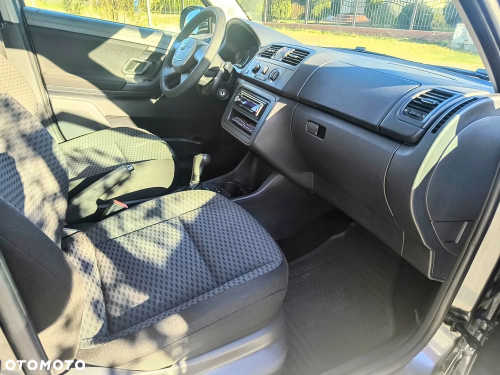 Skoda Fabia - 8
