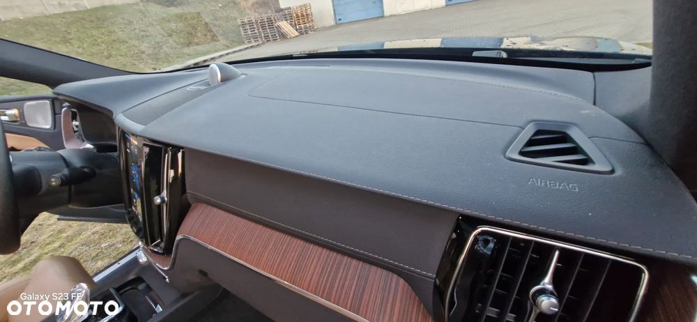 Volvo XC 60 B5 B Geartronic RDesign - 28