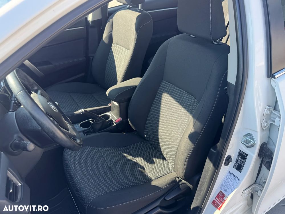 Toyota Corolla 1.6 Valvematic Life Plus - 17