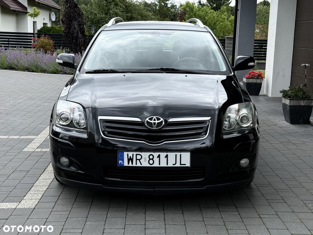 Toyota Avensis 1.8 VVT-i Combi - 12