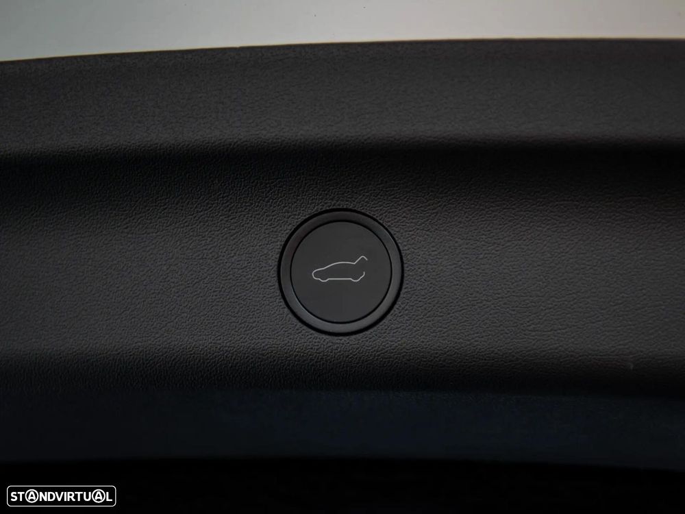 Tesla Model Y Long Range Tração Integral - 10