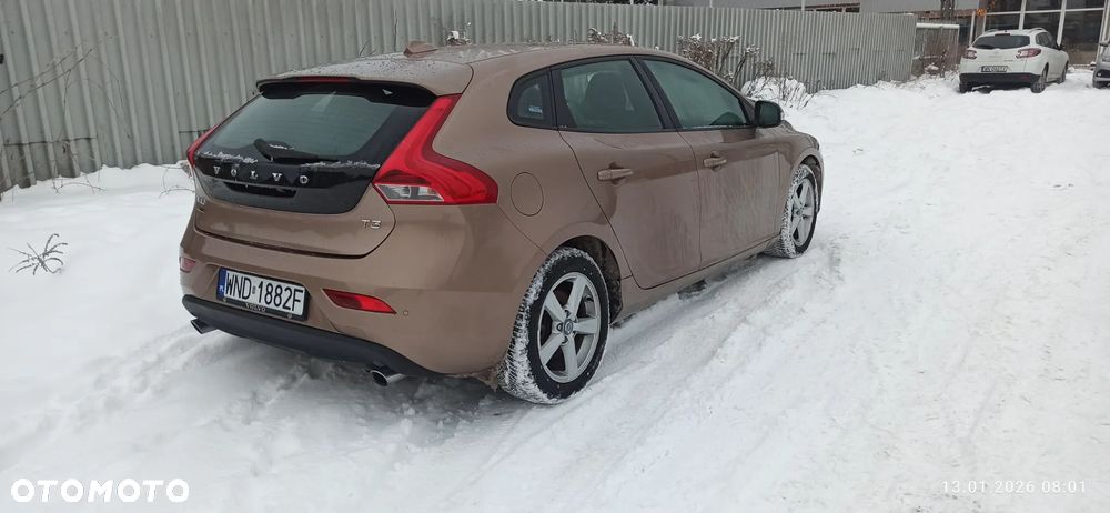 Volvo V40 T3 Base - 8