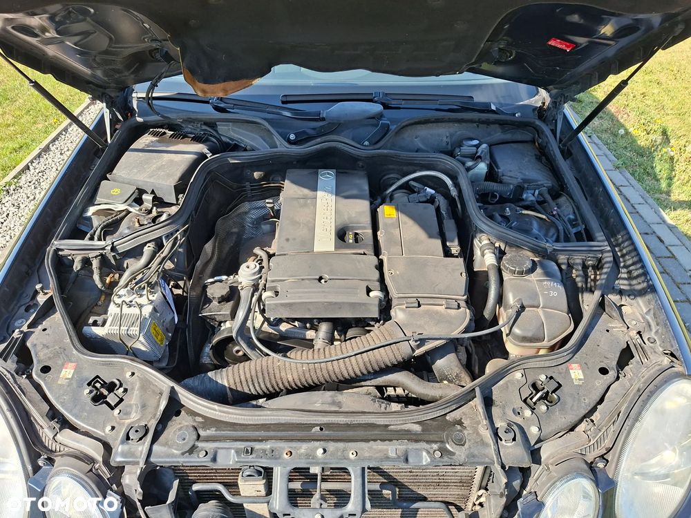 Mercedes-Benz Klasa E 200 Kompressor Automatik Classic - 34