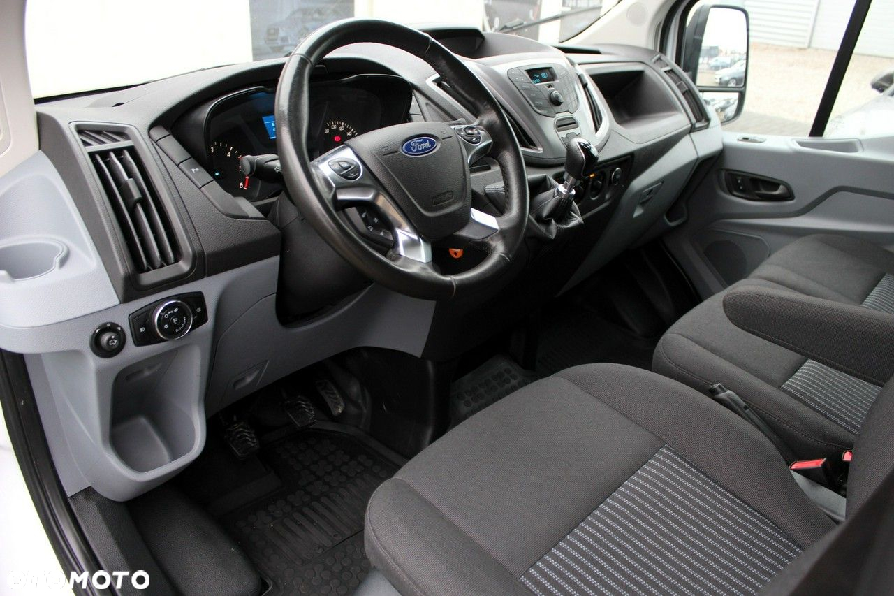 Ford Transit - 10