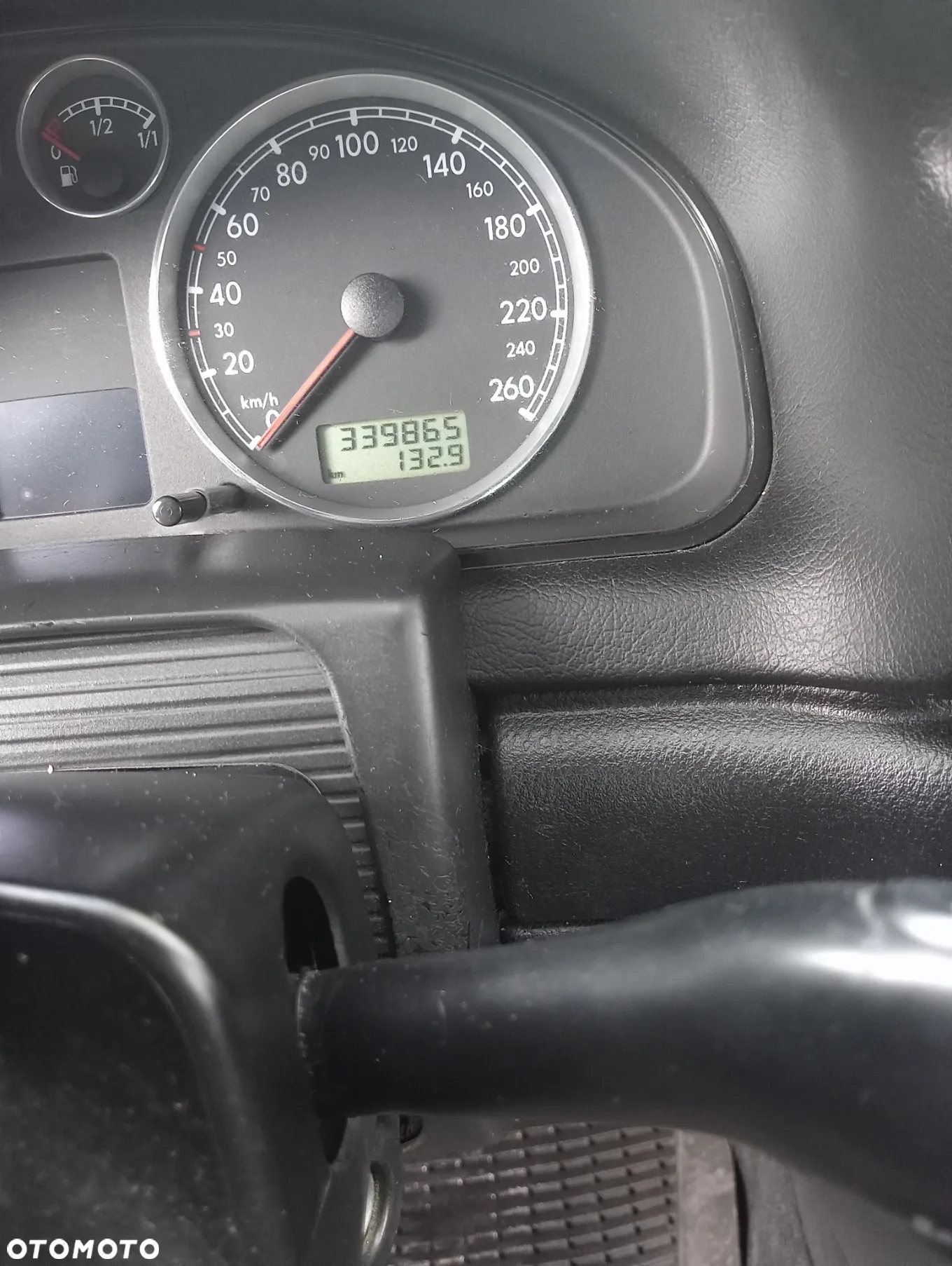Volkswagen Passat 1.9 TDI Highline - 6