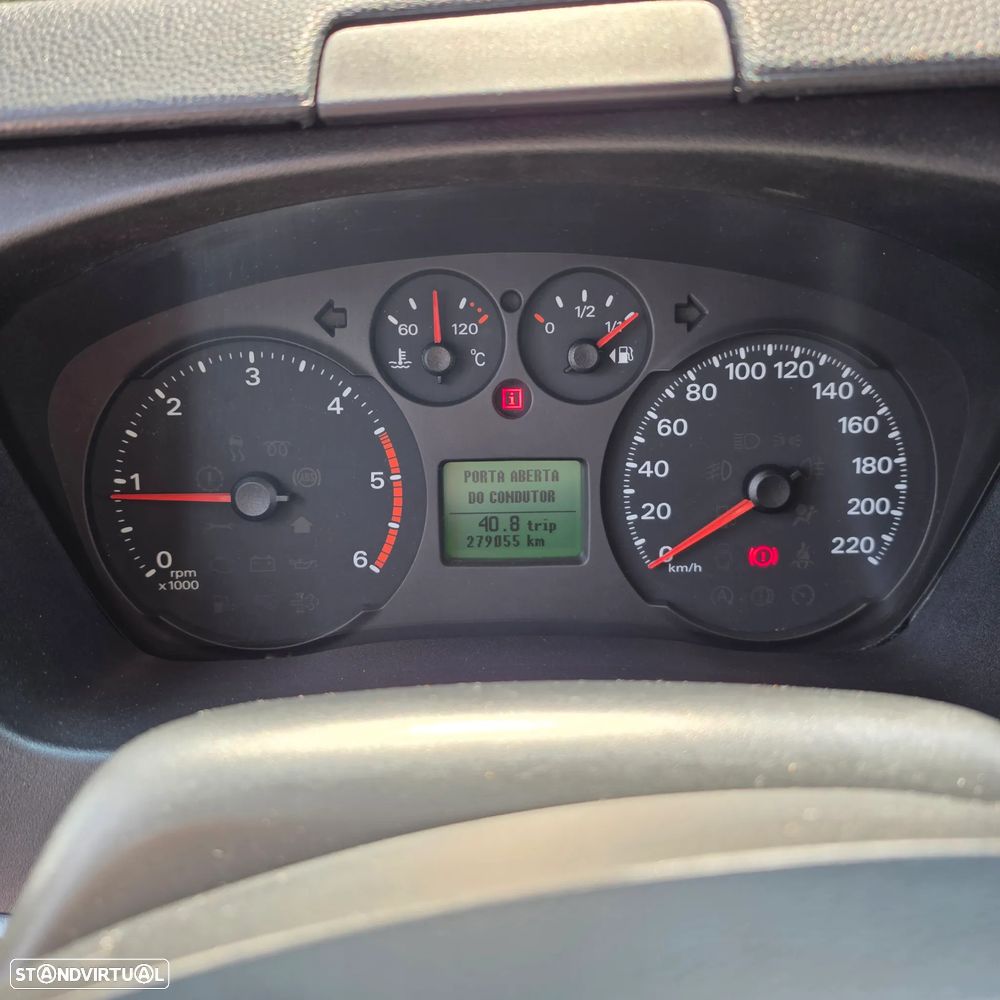 Ford Transit - 12