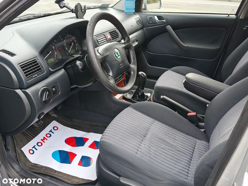 Skoda Octavia 2.0 Ambiente - 7