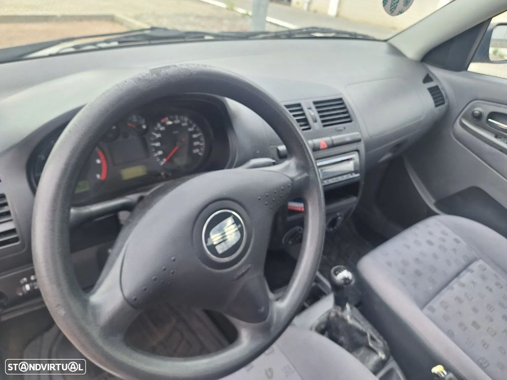 SEAT Ibiza 1.4 Mpi Crono - 2
