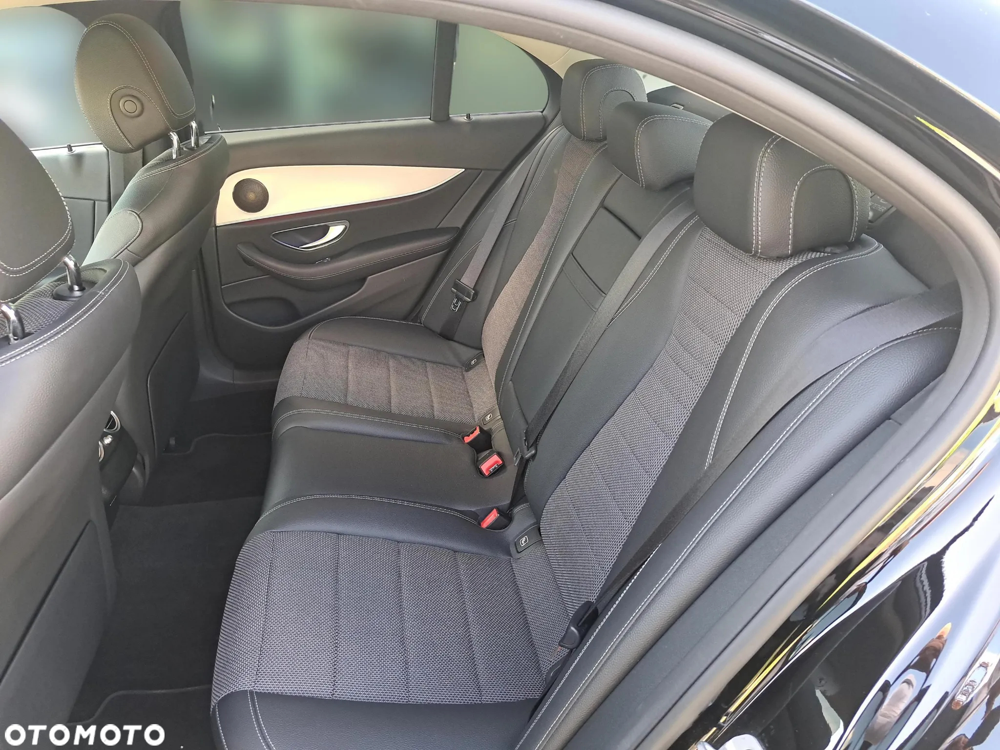 Mercedes-Benz Klasa E 220 d AMG/Avantgarde - 16