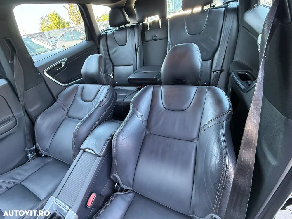Volvo XC 60 D5 AWD Summum - 34