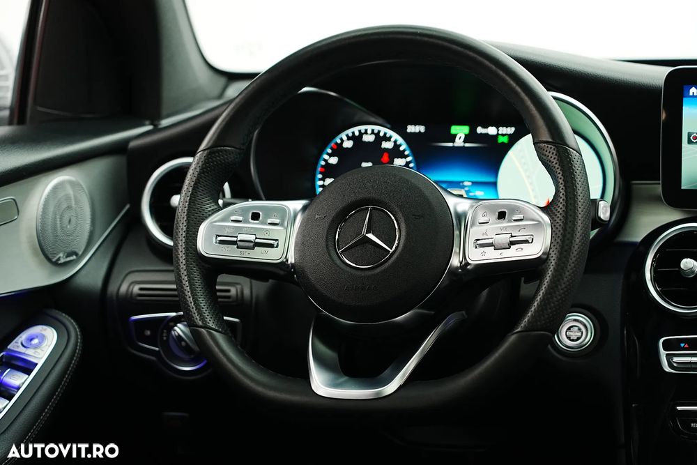 Mercedes-Benz GLC Coupe 300 e 4Matic 9G-TRONIC AMG Line Plus - 18