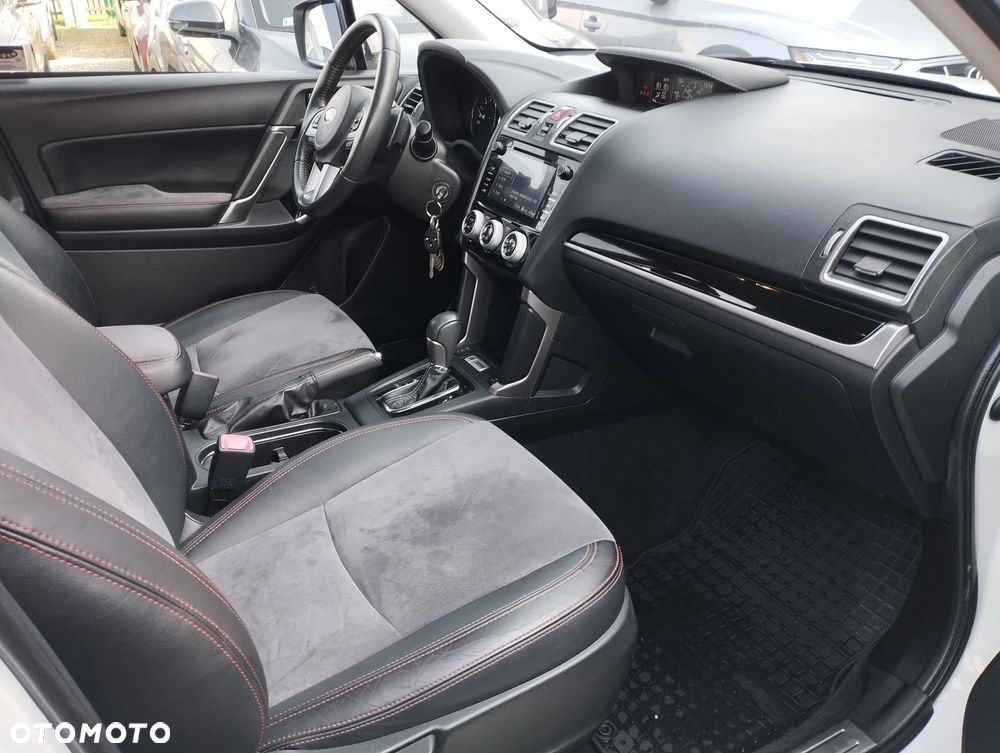 Subaru Forester 2.0 XT Sport Lineartronic - 15