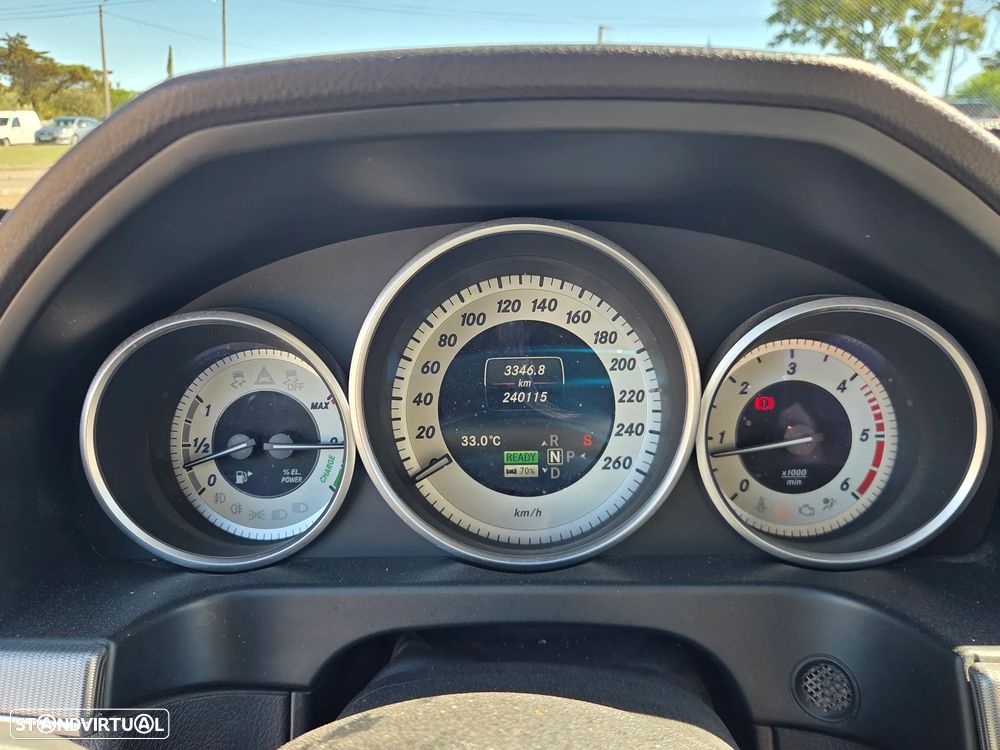 Mercedes-Benz E 300 - 11