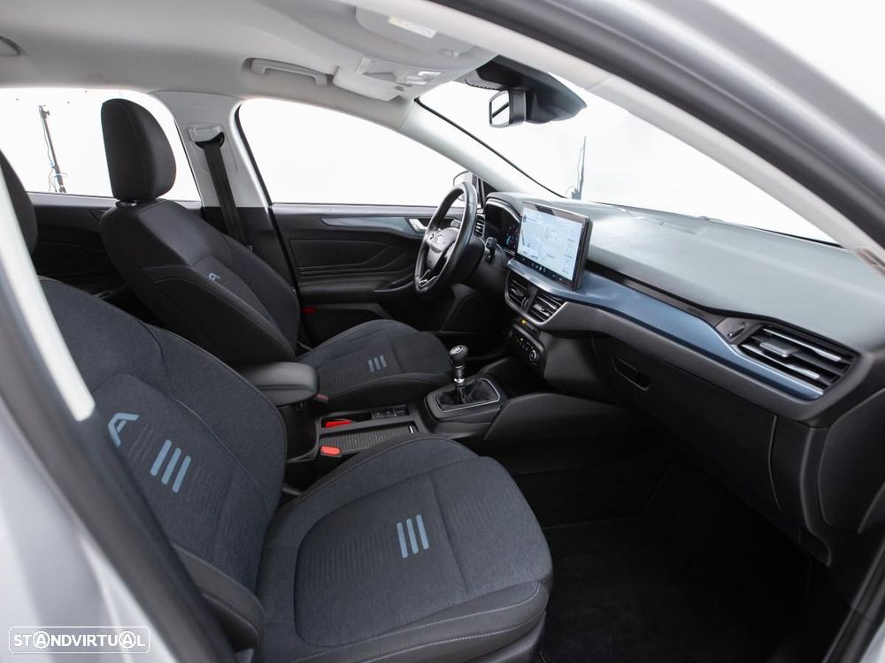 Ford Focus SW 1.5 TDCi EcoBlue Active - 9