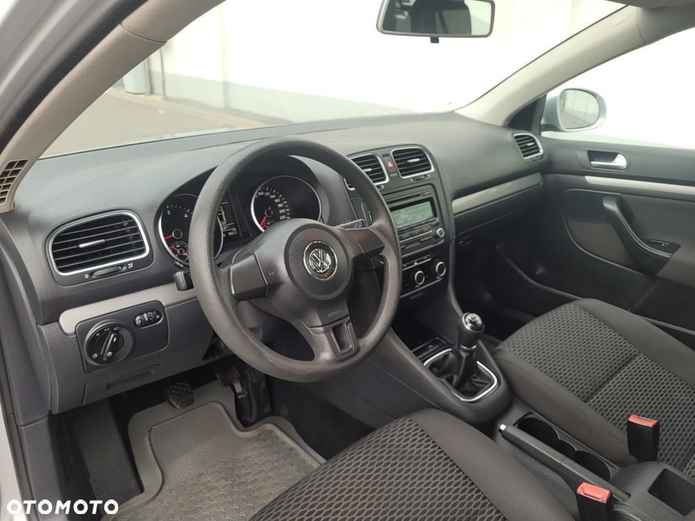 Volkswagen Golf 1.6 TDI Comfortline - 28