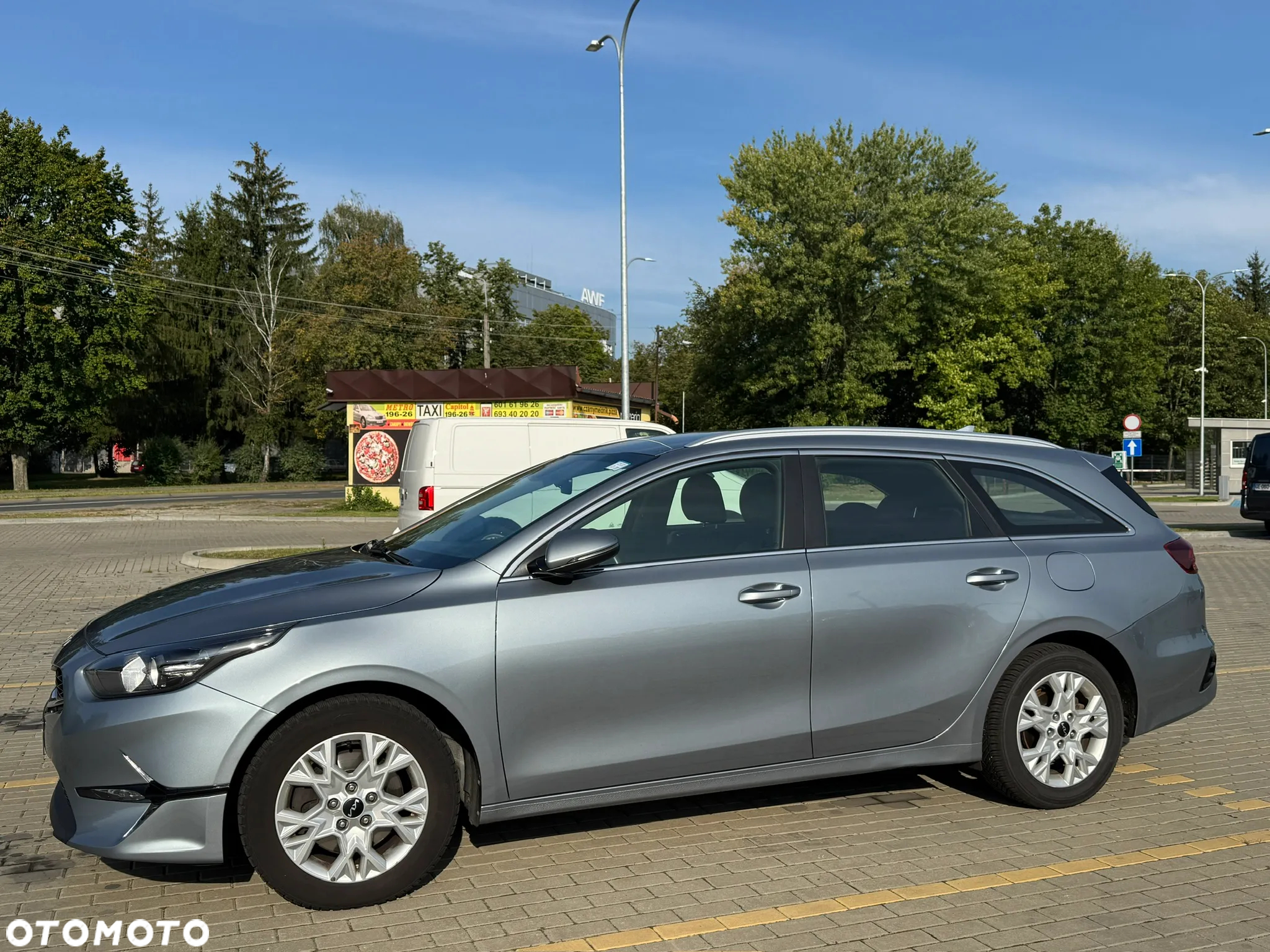 Kia Ceed - 8