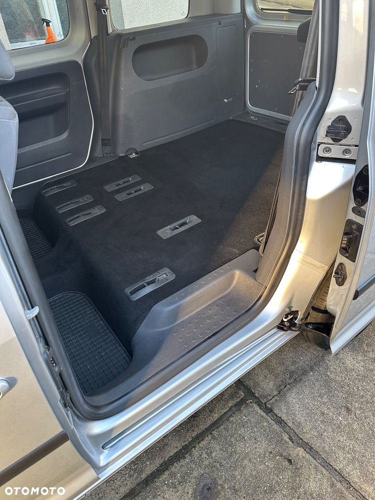 Volkswagen Caddy - 26