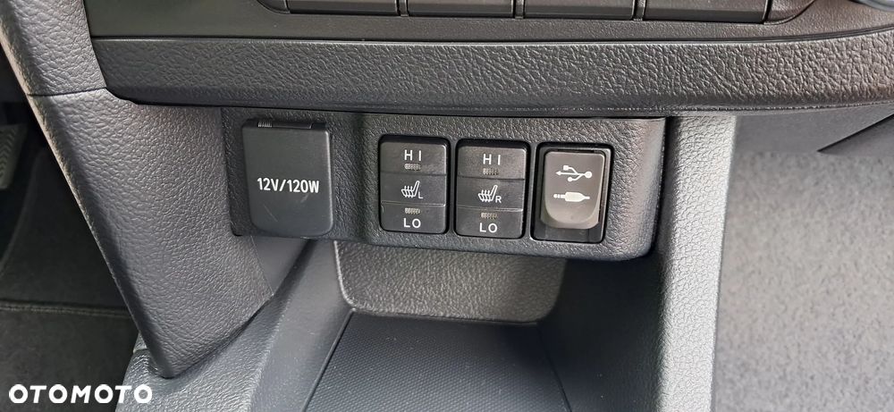 Toyota Auris 1.6 Premium Start - 10