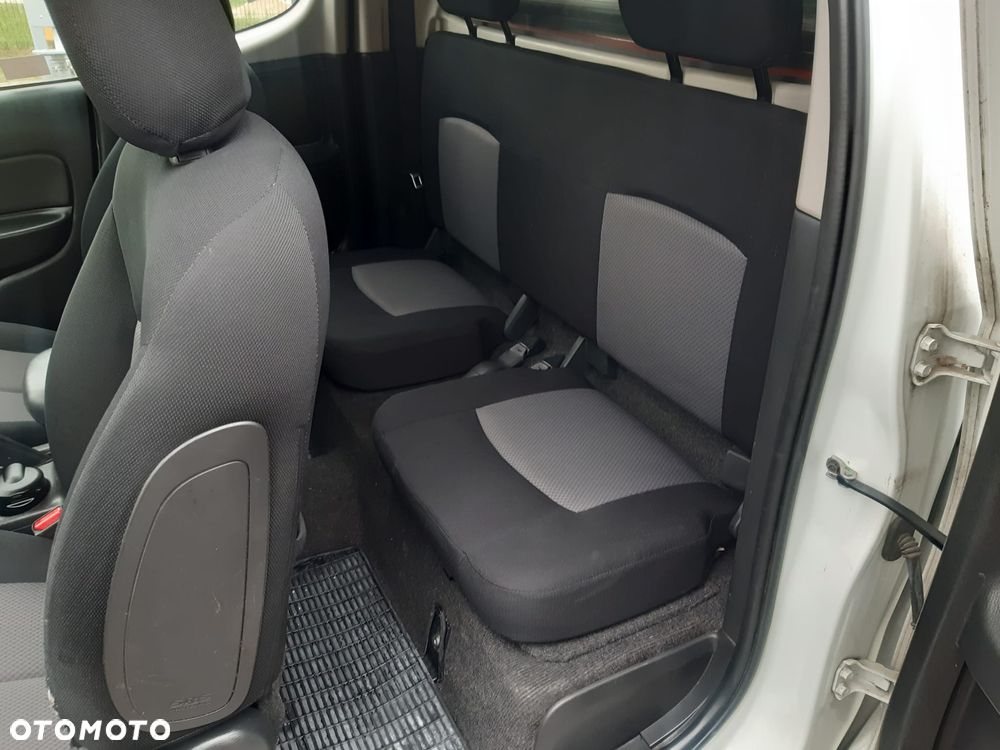 Mitsubishi L200 Pick Up 4x4 S&S Double Cab Basis - 15