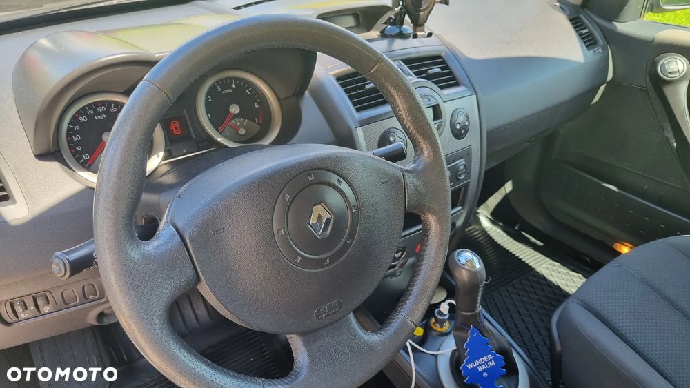 Renault Megane 1.6 Confort Authentique - 5