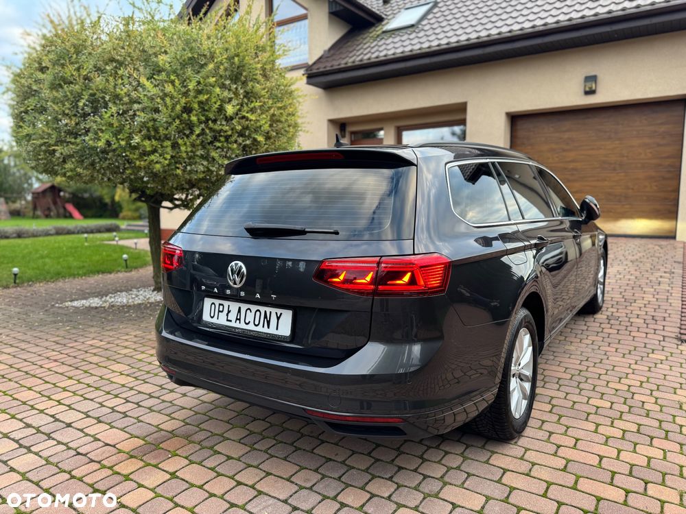 Volkswagen Passat Variant 1.6 TDI SCR DSG Business - 3