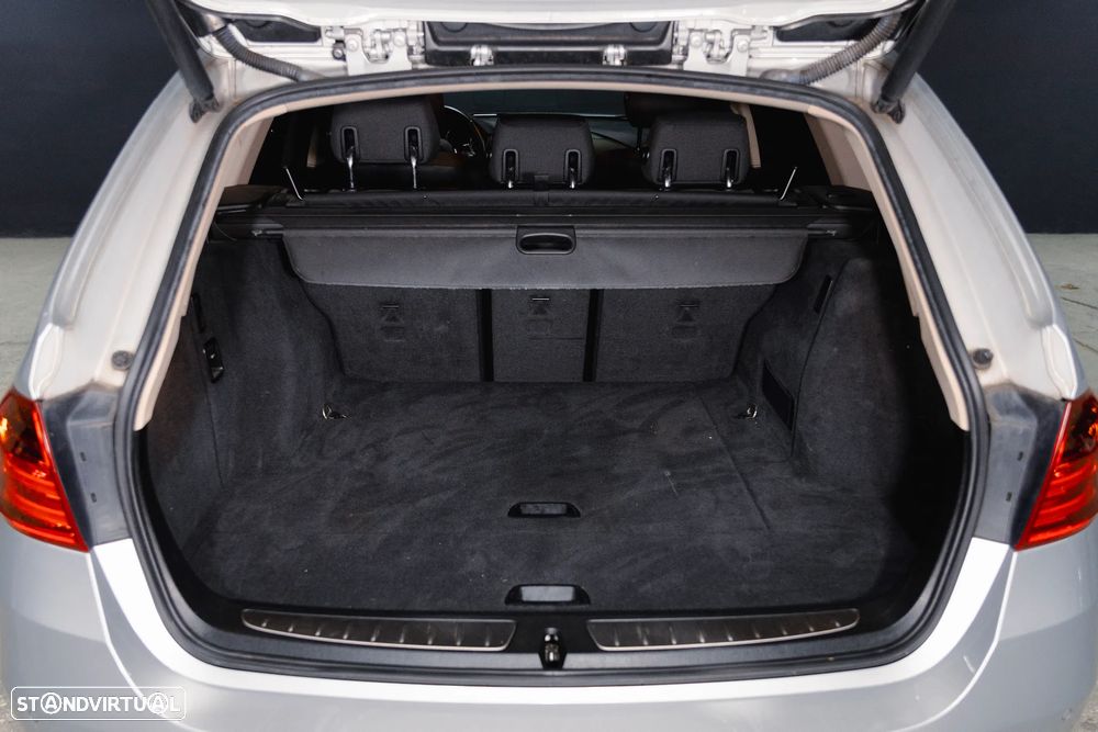 BMW 320 d Touring Auto Line Modern - 22