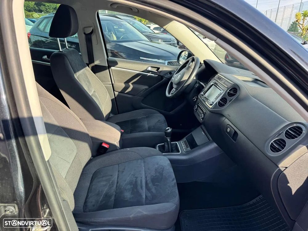 VW Tiguan 2.0 TDi Trend BlueMotion - 18
