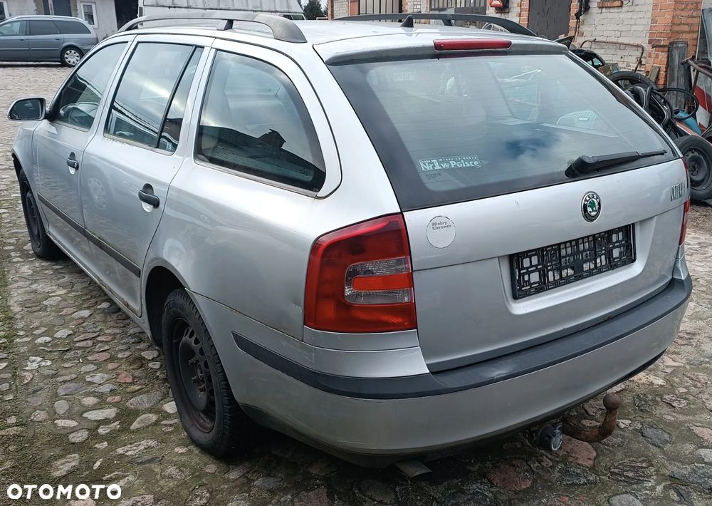 Skoda Octavia II 2004-2013 LA7W Ćwiartka Zderzaki drzwi dach silnik skrzynia koła zawieszenie - 8